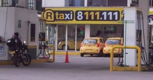 R TAXI R TAXI